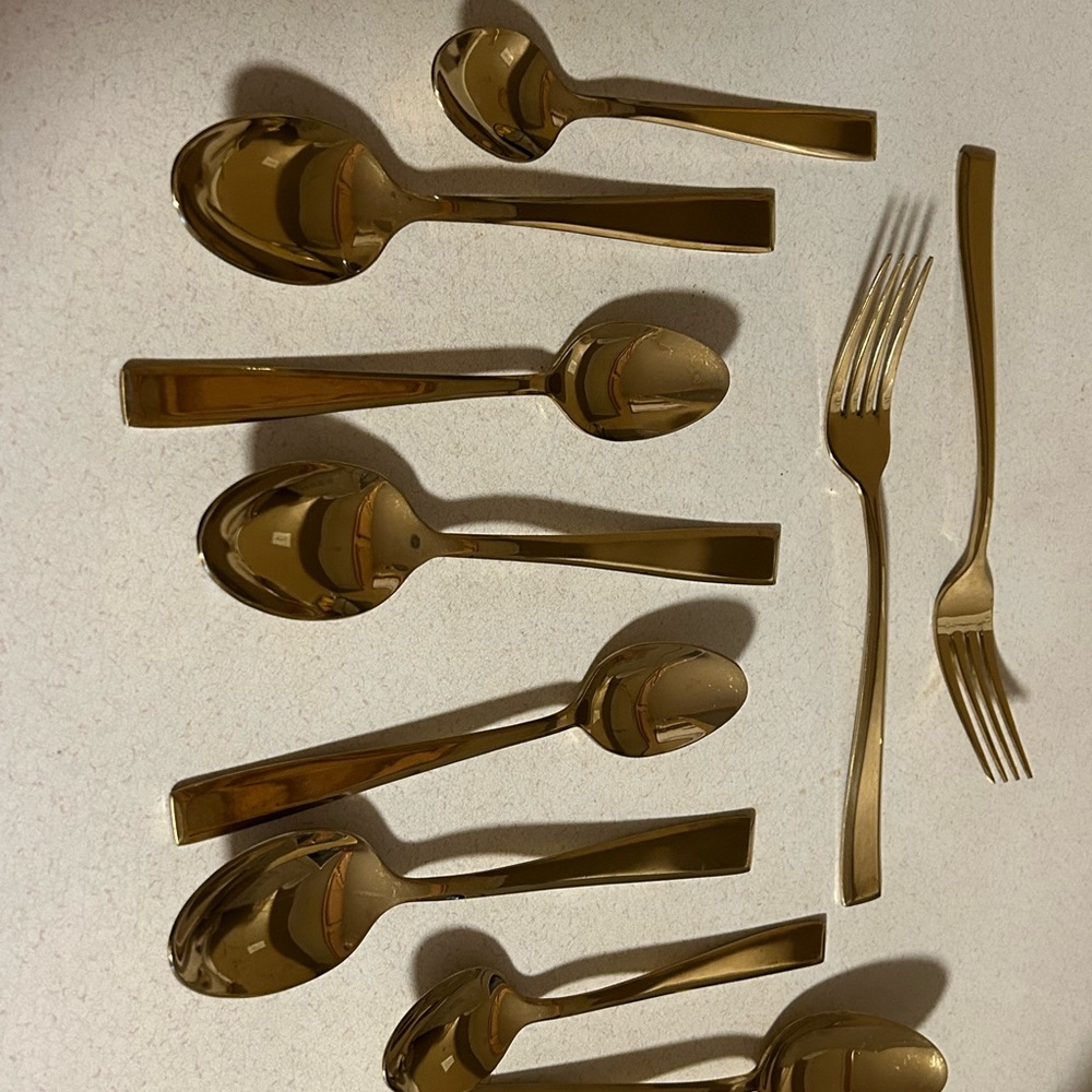 Flatware - Picture 3 of 12